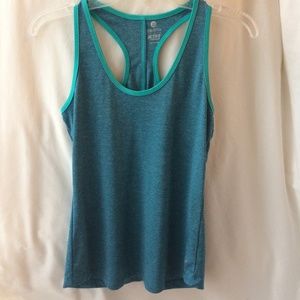 Old Navy Active Semi Fitted Racerback Tank Top XS